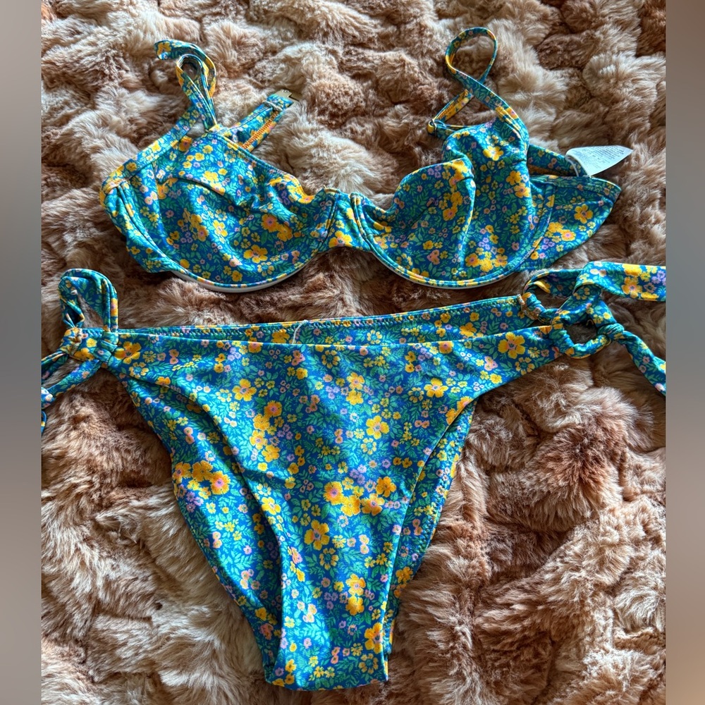 Kulani Kinis Bikini Set (XL)
